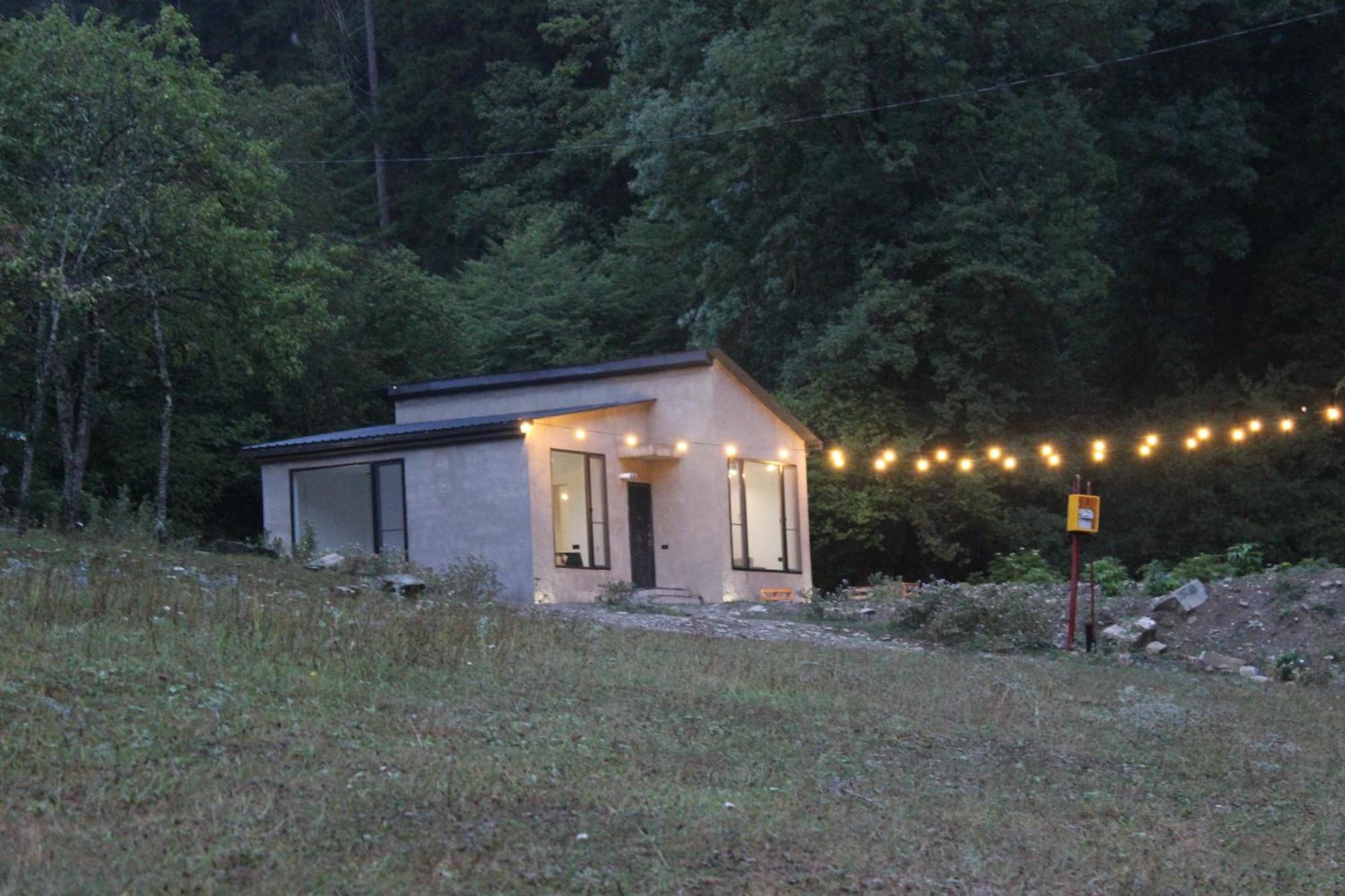 Cozy House In The Forest Bordschomi Exterior foto