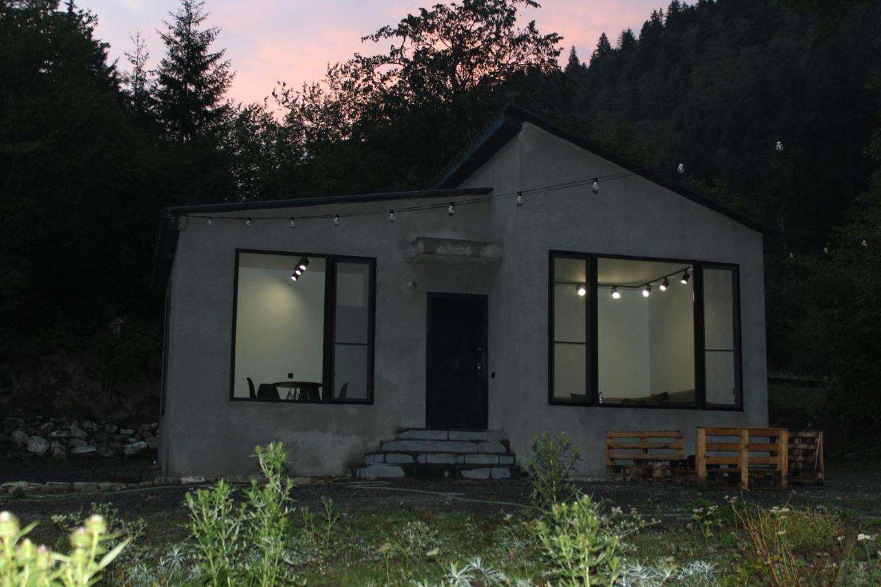 Cozy House In The Forest Bordschomi Exterior foto